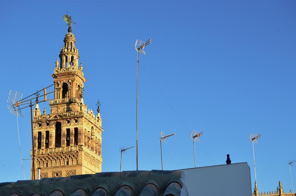 Stunning Attic With Private Terrace And Parking Optional Lejlighed Sevilla Eksteriør billede