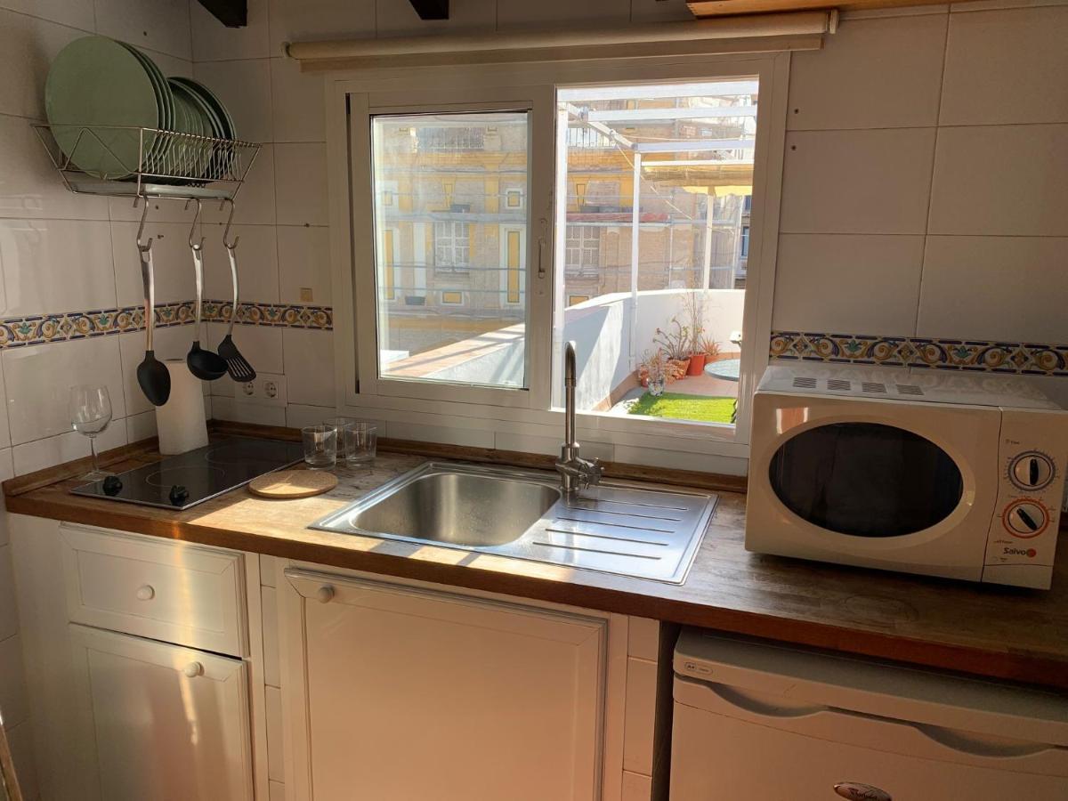 Stunning Attic With Private Terrace And Parking Optional Lejlighed Sevilla Eksteriør billede