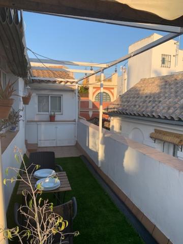 Stunning Attic With Private Terrace And Parking Optional Lejlighed Sevilla Eksteriør billede