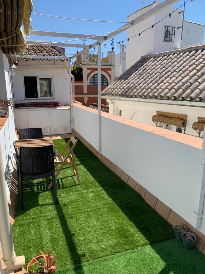 Stunning Attic With Private Terrace And Parking Optional Lejlighed Sevilla Eksteriør billede